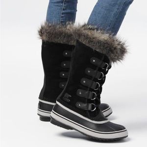 Sorel Joan of Arc boots size 8